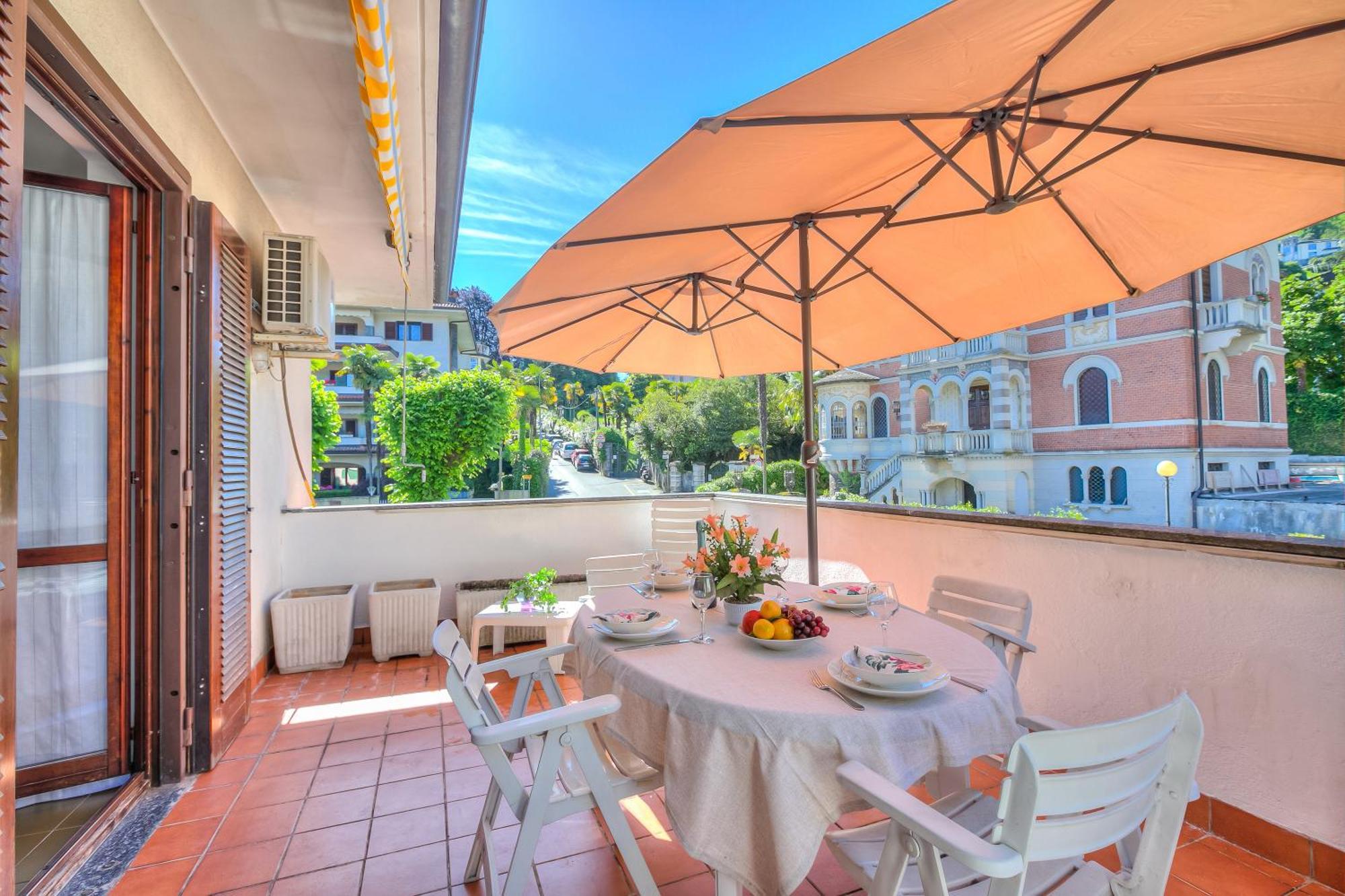 Appartamento Gaya Stresa Center - Happy Rentals Kültér fotó